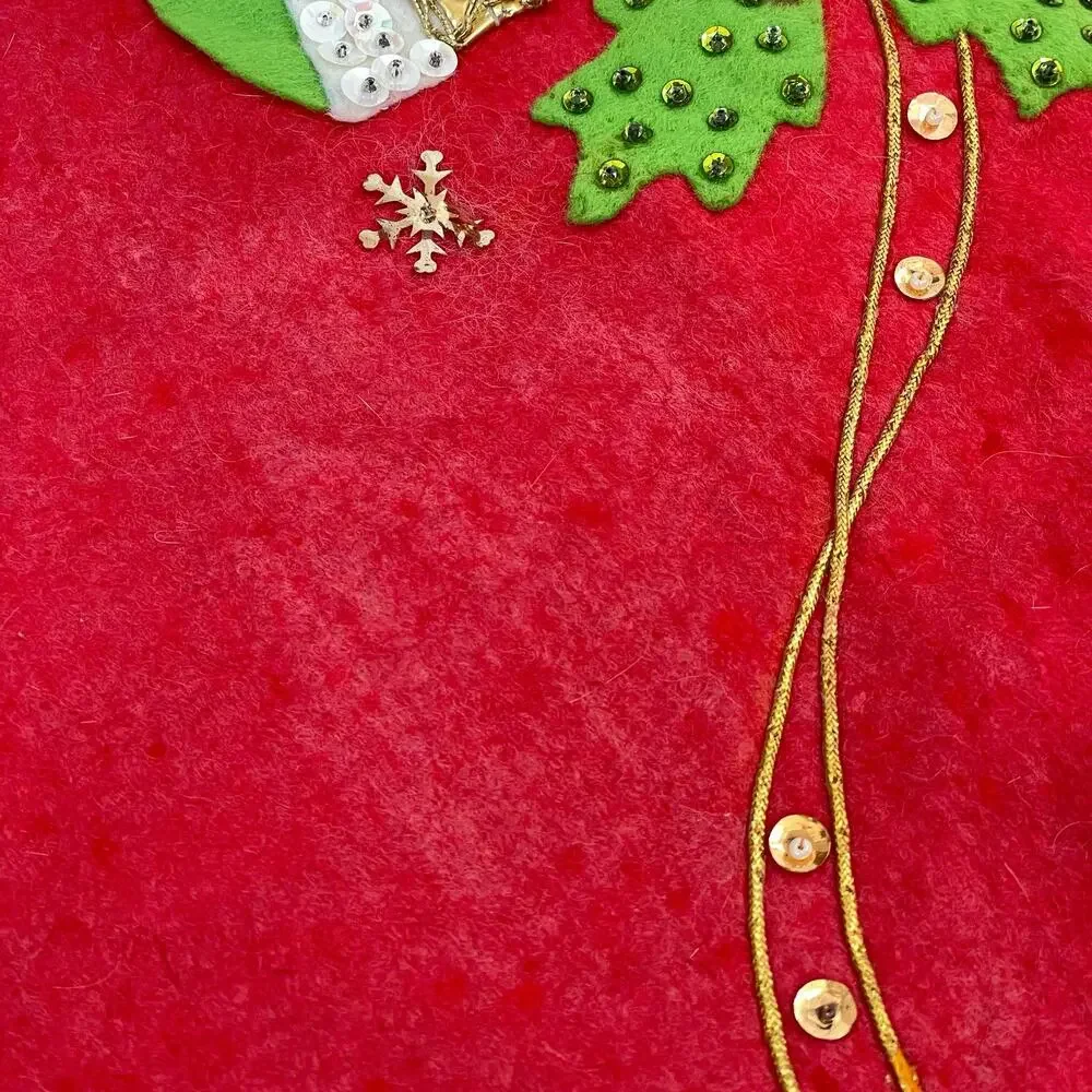 Vintage Bucilla Christmas Tree Skirt Tablecloth Felt Bead Sequin Bell 48” READ